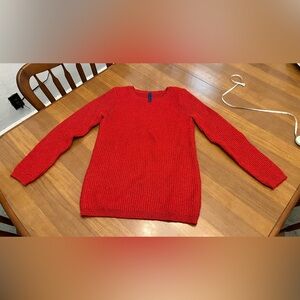 Falls Creek sweater Size Medium  **READ DESCRIPTION**